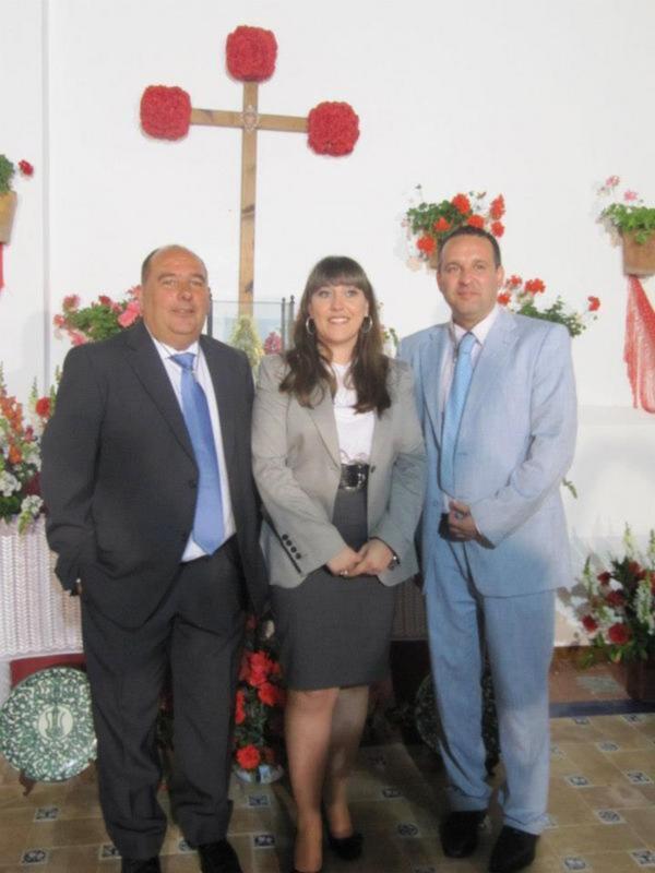 Sema Miranda y Joaquín Gómez exaltan la tradición de las Cruces de Mayo con un recorrido por diez años de pregones(Chipiona) 