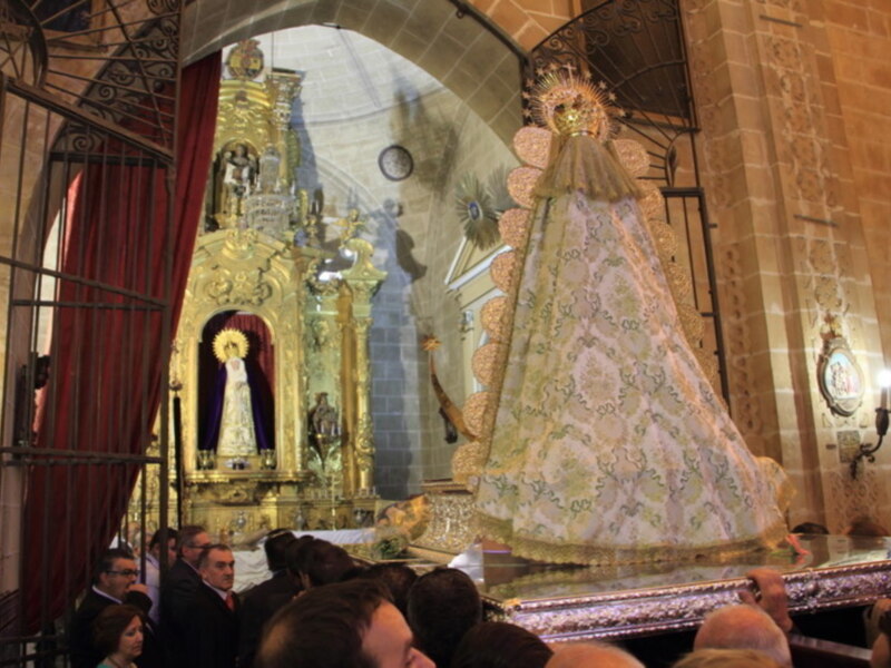 Cádiz,Procesión de la Virgen del Rocío por las calles de El Puerto Santa María 
