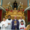 Sevilla.  Nueva túnica para el antiguo cautivo  del Dulce Nombre, para su procesión.