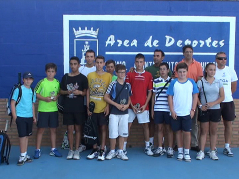 18 tenistas participan en la liguilla infantil-cadete de verano(Chipiona)