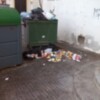 La falta de información sobre los lugares y funcionamiento de los  contenedores soterrados han provocado que la recogida de basura no haya ido pareja a la inversión realizada.(Chipiona)