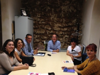 Peñistas portuenses utilizan la cabalgata de carnaval de Chipiona como referente en la revitalización de la suya