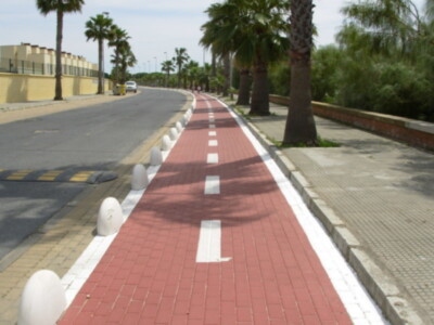 Izquierda Unida de Chipiona apuesta por la creación de un carril bici de casi 4 Km que conectará las Tres Piedras con el carril bici de la Vía Verde.