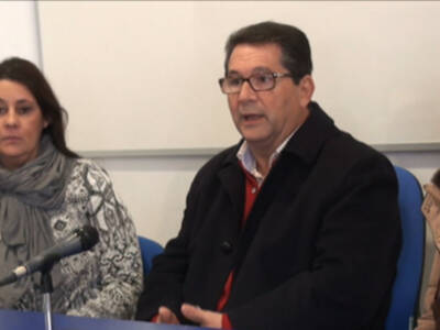 Antonio Peña inaugura un nuevo curso de seis meses sobre operaciones básicas de cocina(Chipiona)