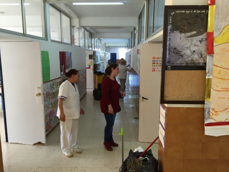 El Ayuntamiento aprovecha las vacaciones para intensificar la limpieza y otras actuaciones en los centros educativos públicos(Chipiona)