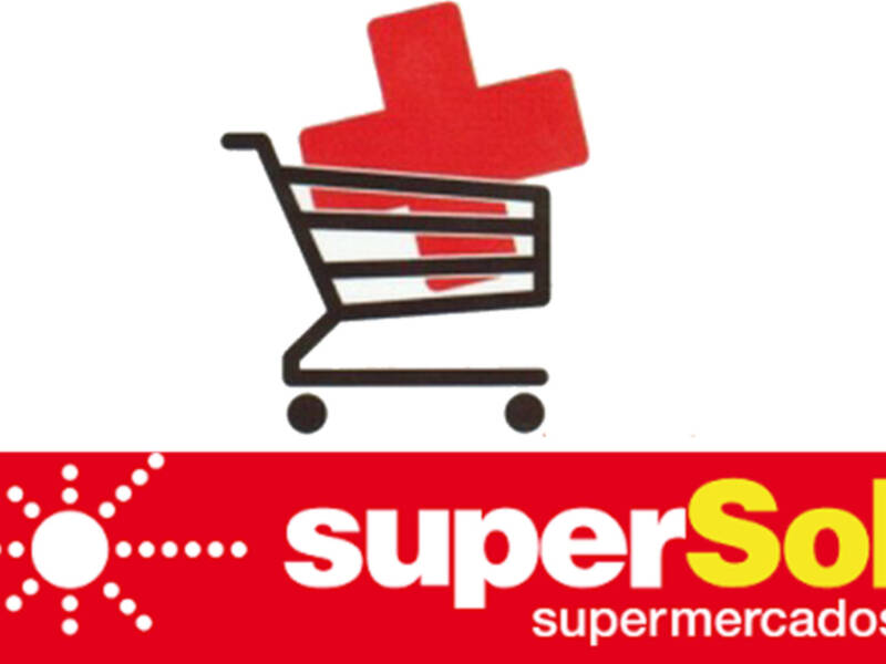 Cruz Roja Española realiza una campaña de recogida de alimentos en los supermecados Supersol