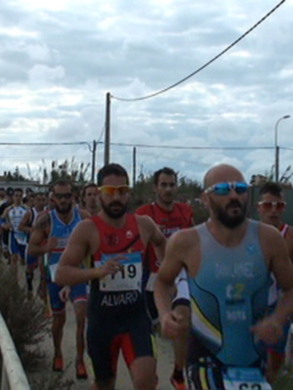 El Duatlón Cros Playas de Chipiona pudo disputarse con itinerario alternativo para la carrera a pie