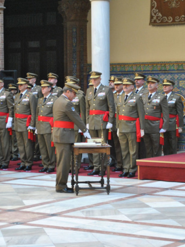 Acto oficial de toma de posesión del Teniente General Juan Gómez de Salazar Mínguez  como Jefe de la Fuerza Terrestre del Ejército de Tierra.