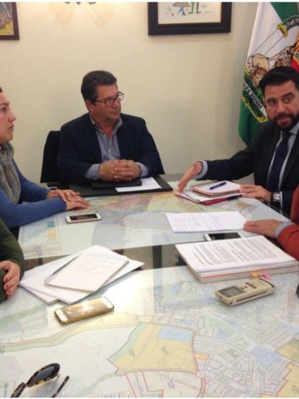 Antonio Peña proyecta con Diputación usos públicos para suelos y viviendas protegidas en Chipiona