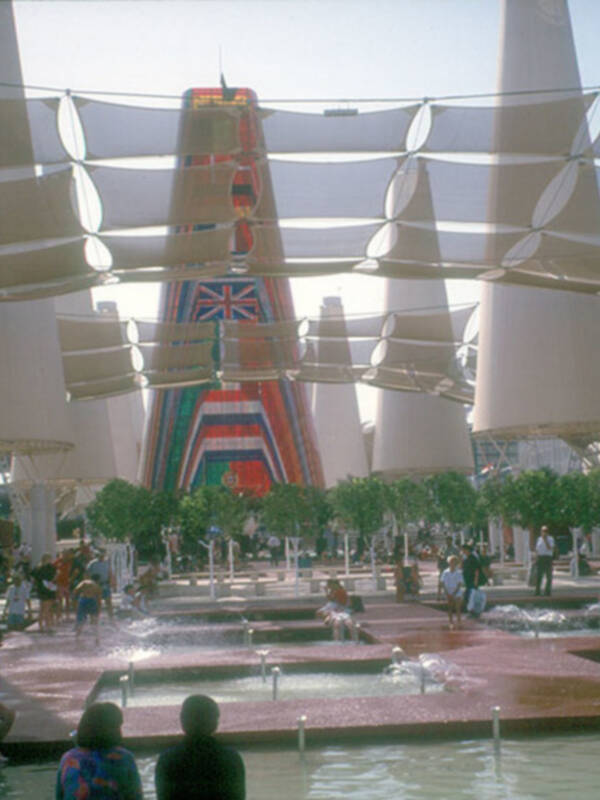 Las avenidas principales de la Exposición Universal  Avenida II - 1992