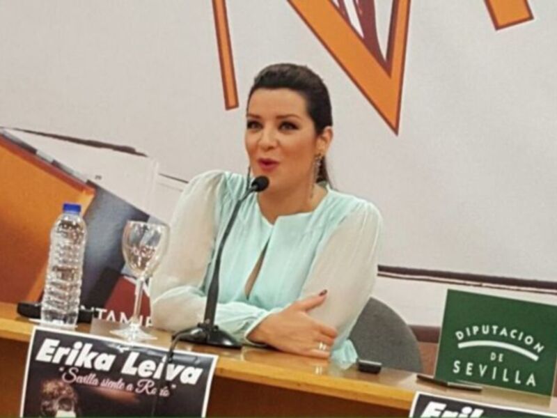 Erika Leiva presenta "Sevilla siente a Rocío"