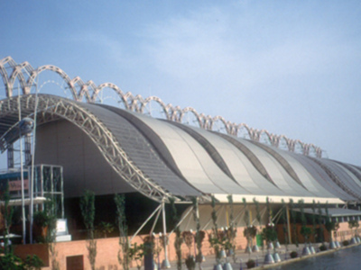 Pabellones y edificios de la Exposición Universal  (1992) existentes en 2016 en el Camino de Los Descubrimientos.