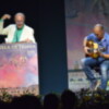 Sentimientos con fondo de guitarra en el pregón de José Manuel Soto,pistoletazo de la Velá de Santa Ana.