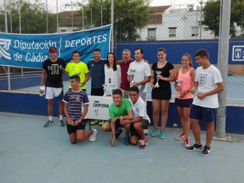 Felipe Vázquez campeón de la Liga cadete de verano de tenis