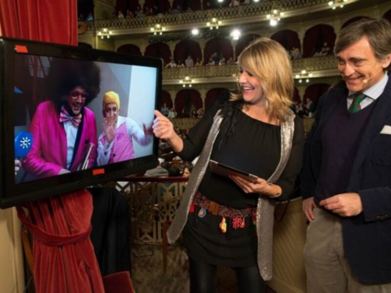 La primera sesión de semifinales del Carnaval de Cádiz, en directo por Canal Sur Televisión