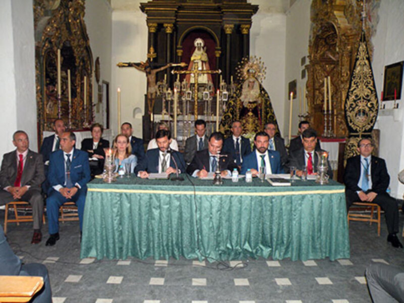 Cabildo de elecciones en la hermandad de la Vera-cruz de Alcalá del río
