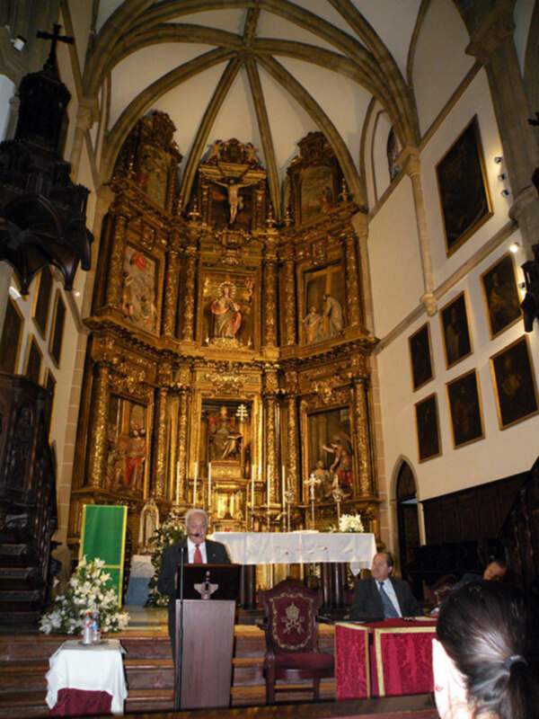 Exaltación Eucarística de la Sacramental de San Pedro de Sevilla.
