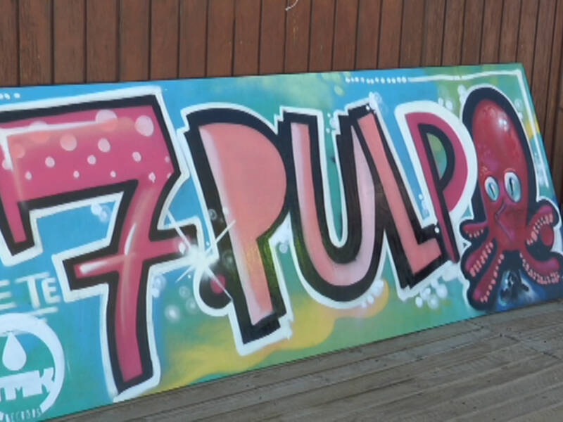Juventud hace más fácil la orientación en las playas con unos originales graffitis que se ubicarán en las torretas de vigilancia