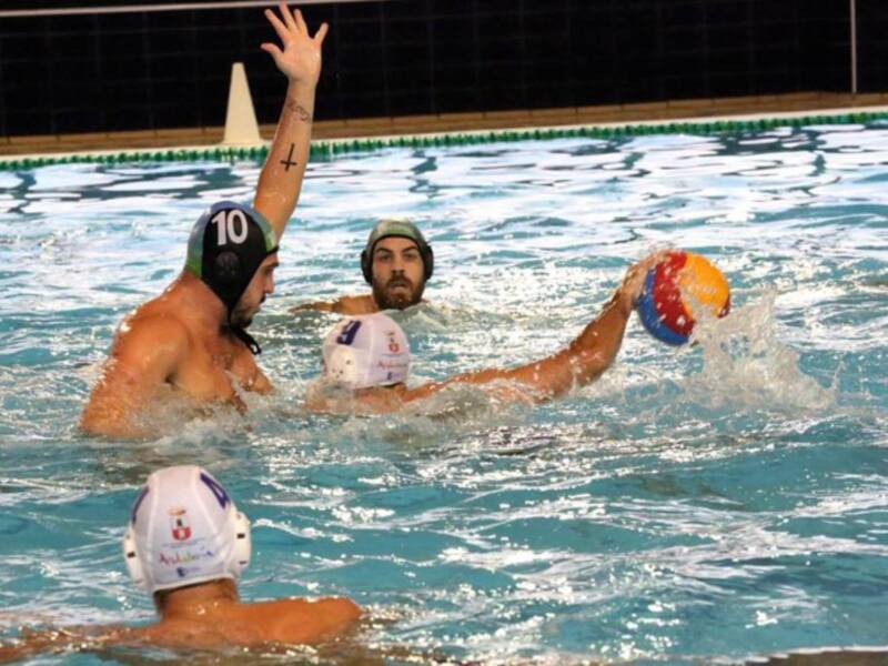 Víctima de un mal arranque en el duelo de rivalidad regional