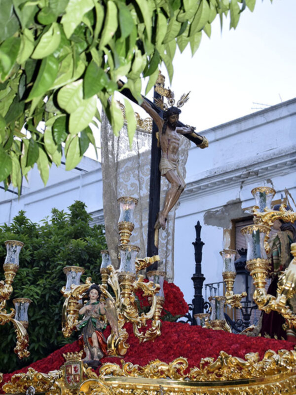 Esplendor del Jueves Santo de Alcalá del Río de la provincia de Sevilla