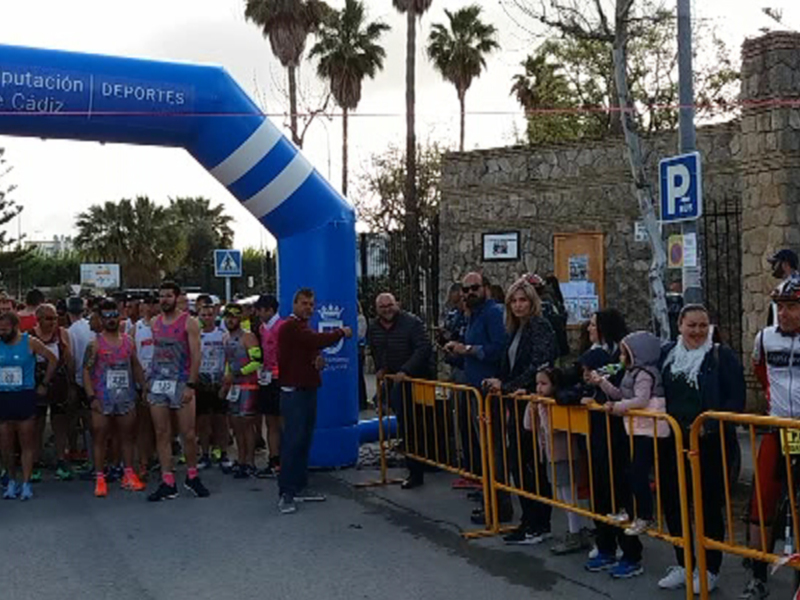 Manuel Bejarano vence en la trigésimo tercera de una Media Maratón Costa de la Luz que gozó de una climatología excepcional