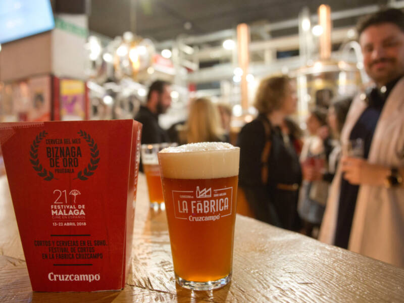 Cruzcampo reafirma su compromiso con el cine y con Málaga acercando el festival a todos los públlcos
