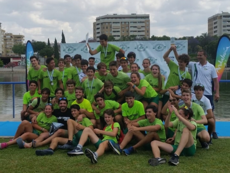 El Campeonato de Andalucía de botes largos de remo, para el Náutico