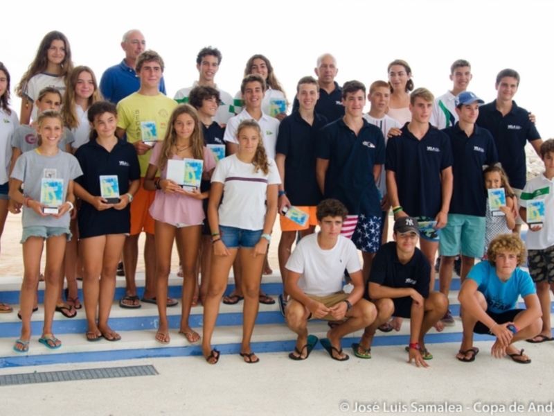Pleno del Náutico Sevilla en la Copa de Andalucía de windsurf