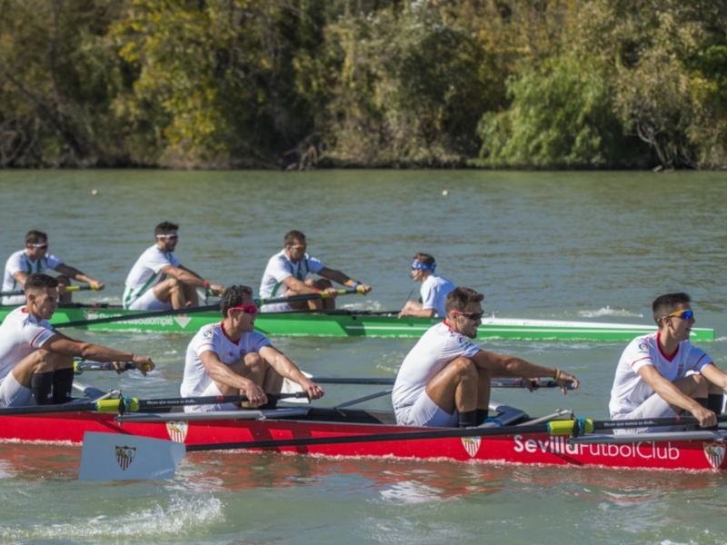 La Regata Sevilla-Betis de remo presume de mundialistas