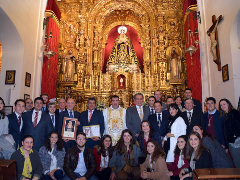 La Hermandad de la Virgen de Aguas Santa pelegrinaron  a la Capilla de la Esperanza de  Triana