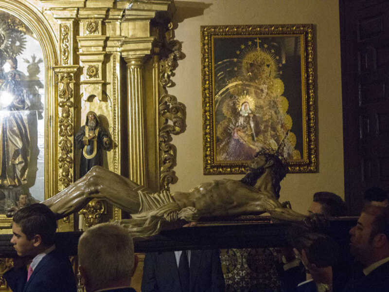 Viacrucis cuaresmal del Cristo del Buen Fin en la Parroquia de Alcalá del Río.