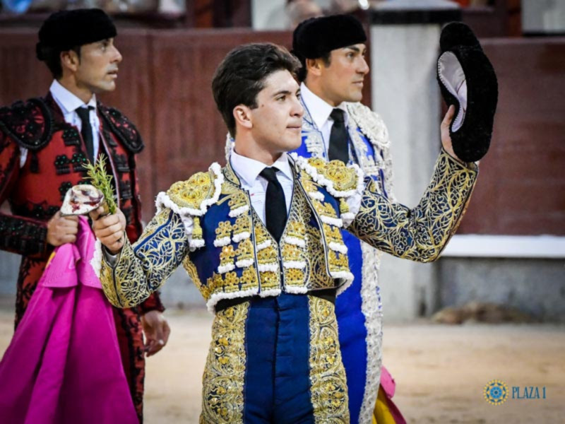 Primera de las novilladas nocturnas dentro del ciclo del "Cénate Las Ventas" con tres novillos de El Freixo y tres de Couto de Fotnilhos.