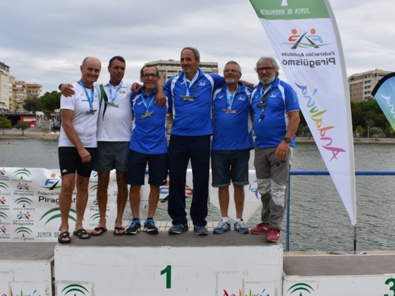 Oro y plata para el Club Piragüismo Triana en la Copa de Andalucía de barcos combinados
