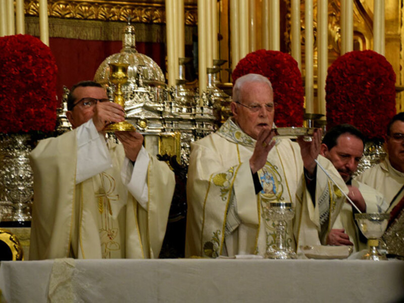 Fray Carlos Amigo Vallejo, abrió el primer día de Quinario al Gran Poder sevillano