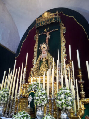 Alcalá del Río inaugura su anual calendario con la Novena a la Stma. Virgen de las Angustias Coronada.