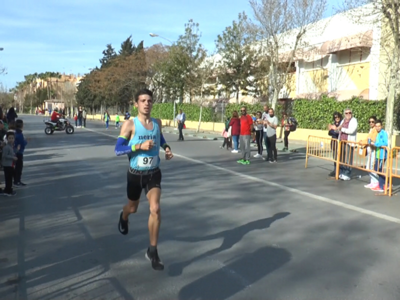 Fran Caraballo vuelve a alzarse con el triunfo en una Carrera Popular 28F Día de Andalucía que mantiene un gran nivel de participación