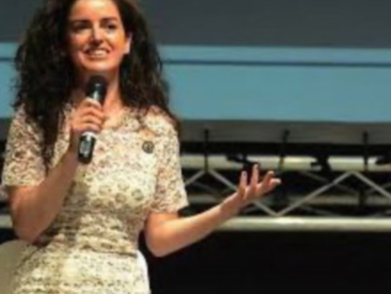 Mariola Agujetas : “Ramón Cué contó en “Cómo llora Sevilla” su historia de amor”