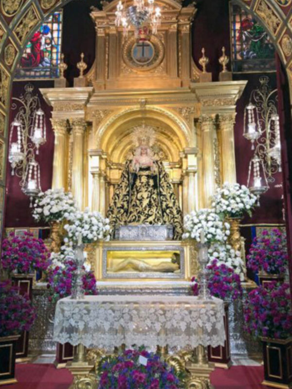 Santo Rosario en la capilla de la Hermandad de la Soledad de Alcalá del Río