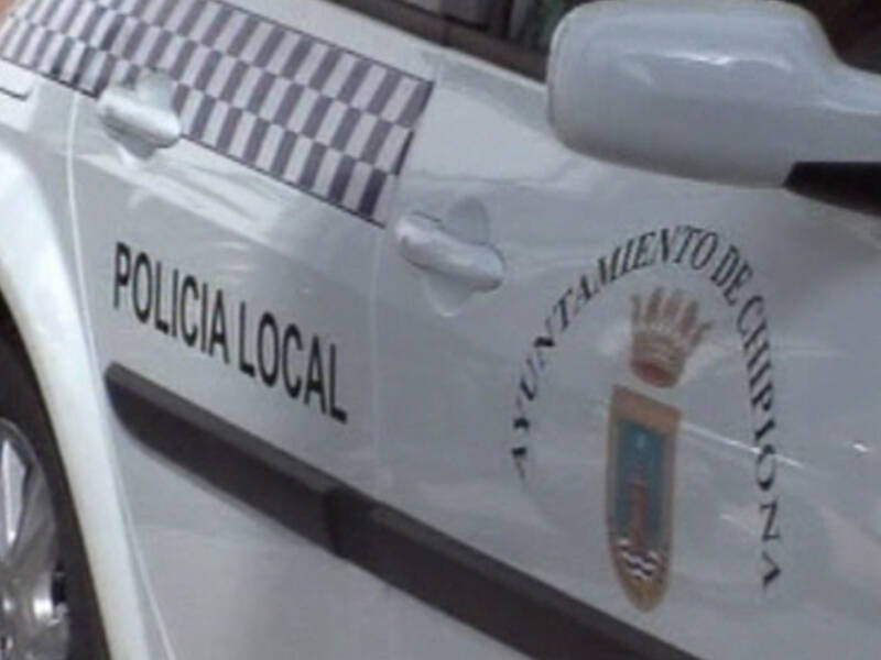 La Policía Local de Chipiona impuso alrededor de 250 sanciones en el fin de semana relacionadas con el uso de mascarillas y botellonas