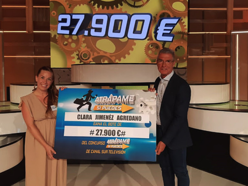  Una ingeniera malagueña atrapa el primer bote de la historia de "Atrápame si puedes"