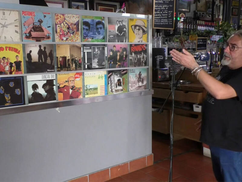 Casa Manolo-El Chusco ha creado el espacio ‘21 Portadas’ dedicado a acoger exposiciones temporales de discos 