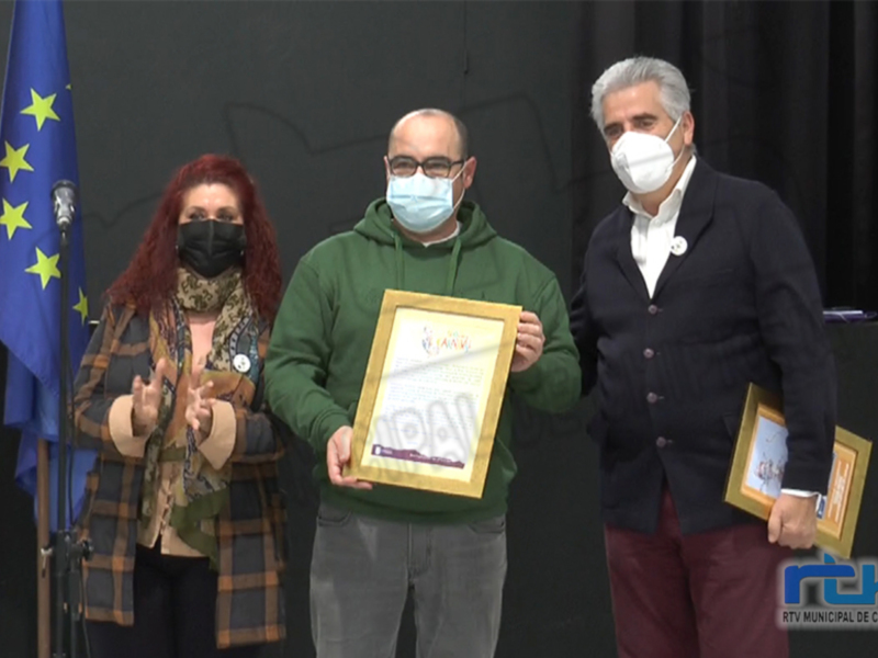 Reconocimiento a Radio Chipiona por su contribución a mantener este año la ilusión por el Carnaval