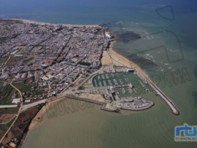 Chipiona pasará a las doce de esta noche a nivel 2