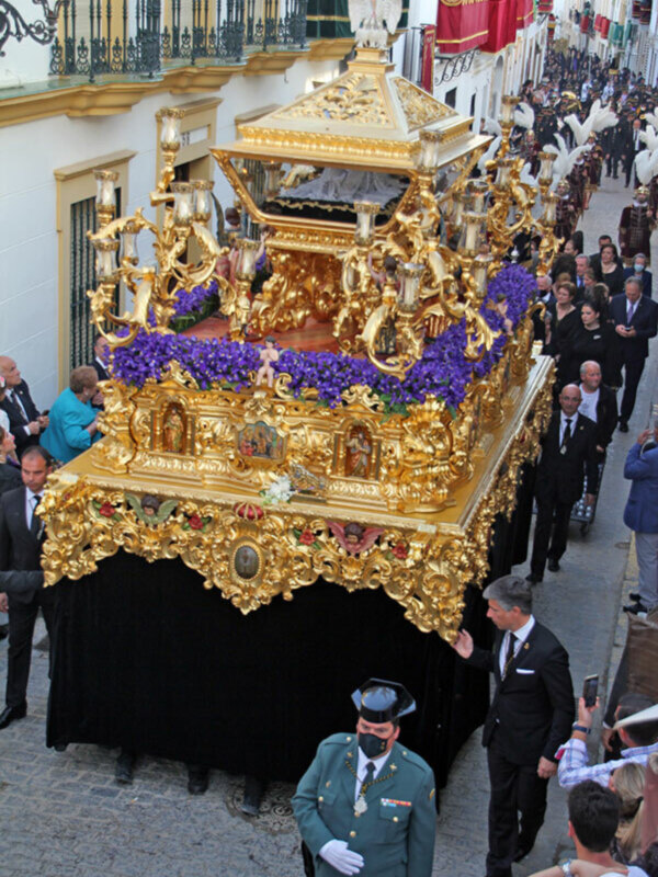 Santo Entierro y Soledad el viernes Santo Ilipense de Alcalá del río