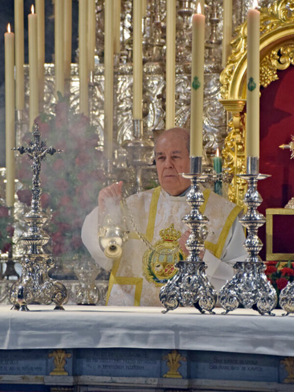 La Antigua Hermandad de la Vera-cruz  Ilipense presenta su Solemne Quinario.
