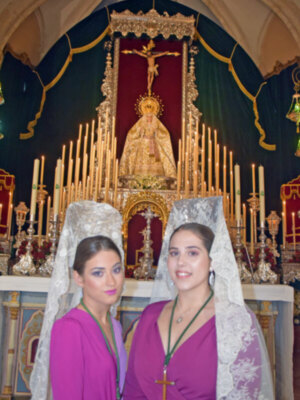 La Hermandad de la Vera-cruz de Alcalá del Río presenta su Solemne Quinario.