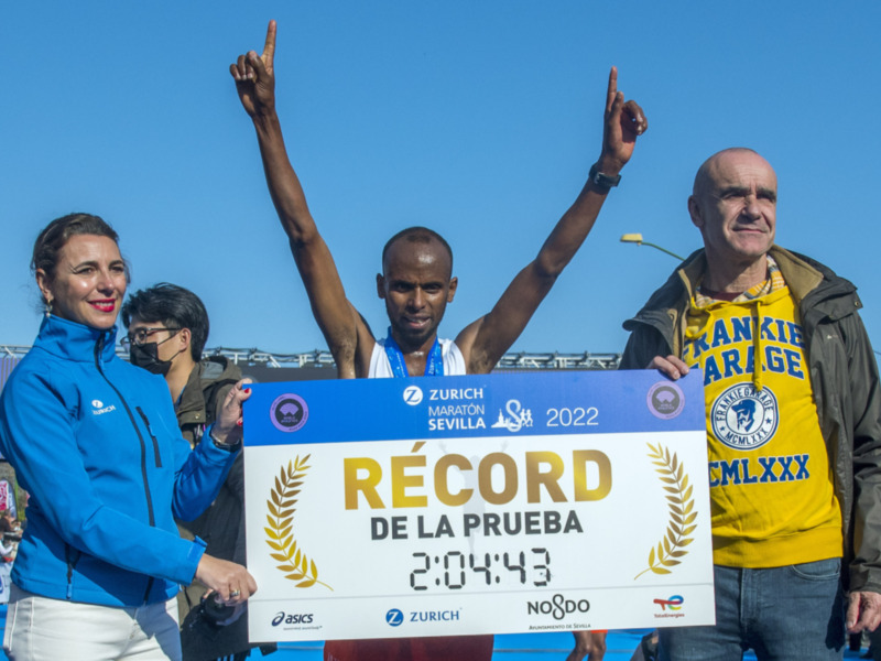 El Zurich Maratón de Sevilla 2023, con dos centenares de corredores élite 