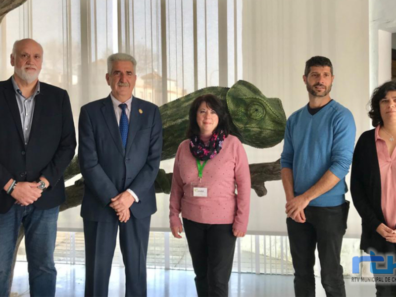 Javier Vidal visita el Centro 'El Camaleón’ que retoma el programa de educación ambiental