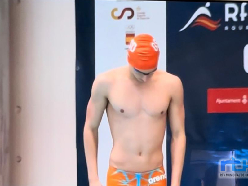 El joven nadador chipionero Antonio Luis López tercero en relevo por equipos en el Campeonato de España