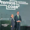 Antonio Cattoni, presentador y director de "Andalucía Es Cultura", recoge el Premio Arquitectura y Sociedad del Colegio Oficial de Arquitectos